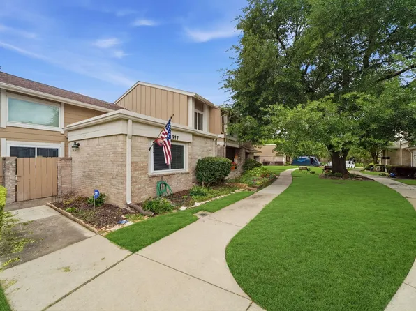 11517 Village Place Dr #152, Houston, TX 77077