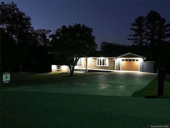 5th image of 713 Wildflower Ln