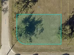 327 SW 16th Pl, Cape Coral, FL 33991