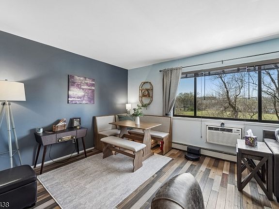 3rd image of 747 Riverside Ave #C-8