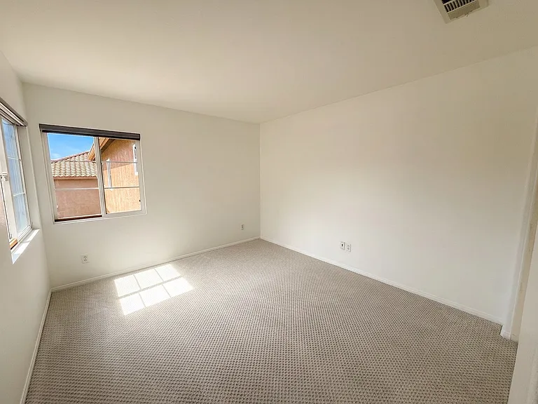 1384 Ashton Park Ln — Photo 7
