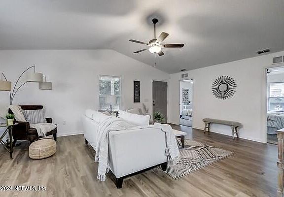 5th image of 3348 DEASON Avenue