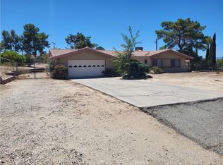 19235 Tonkawan Rd, Apple Valley, CA 92307