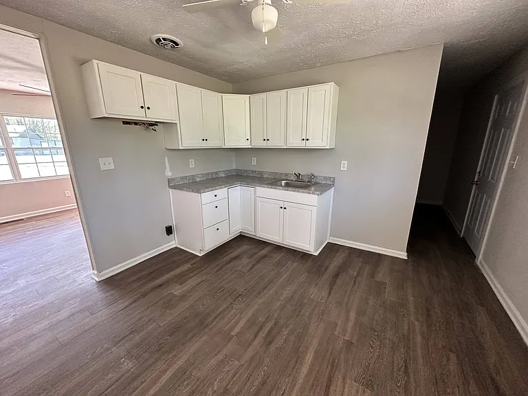 8079 Attleboro Dr — Photo 5