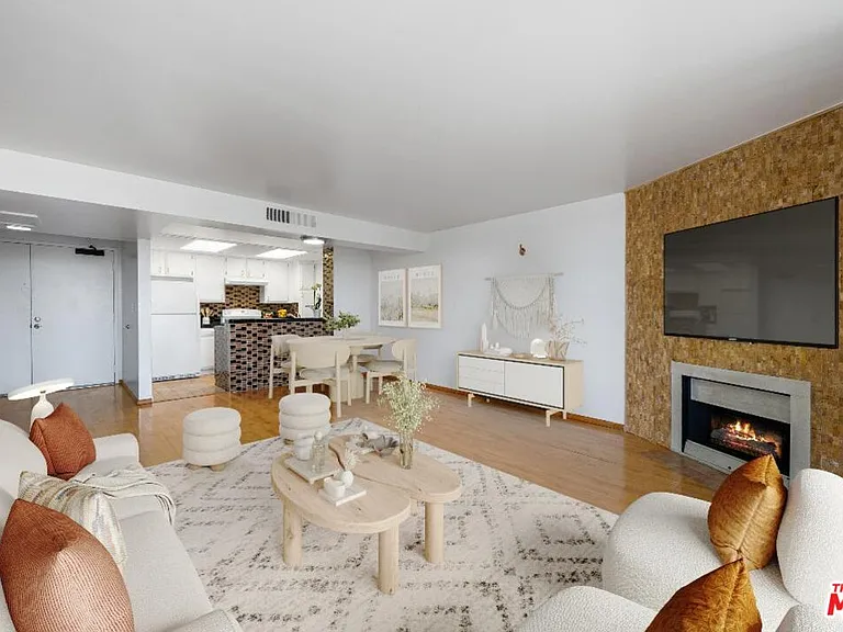 10535 Wilshire Blvd #1210 — Photo 3