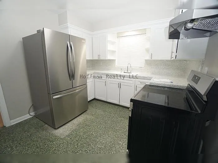 206 S Westshore Plz — Photo 7