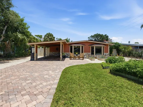 1055 S Brevard Avenue, Cocoa Beach, FL 32931