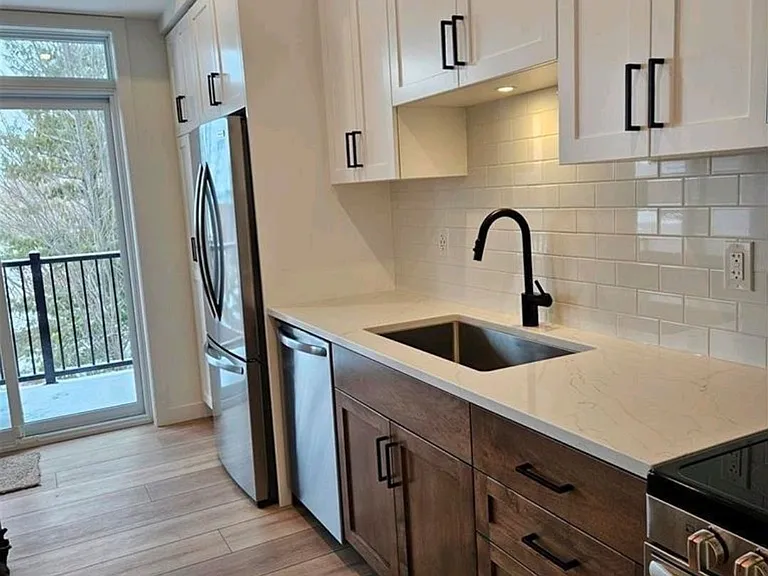 824 Woolwich St #142 — Photo 3