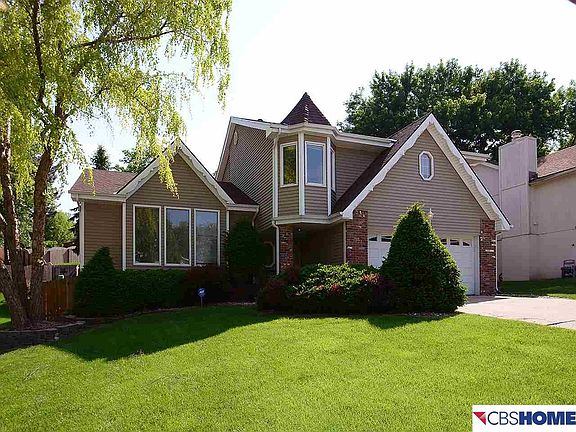 2nd image of 2509 Nottingham Dr
