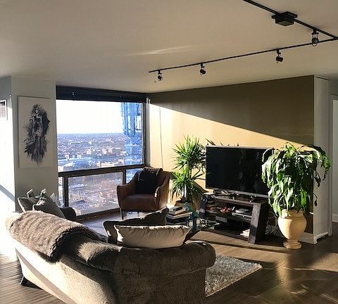 2nd image of 4343 N Clarendon Ave APT 2617