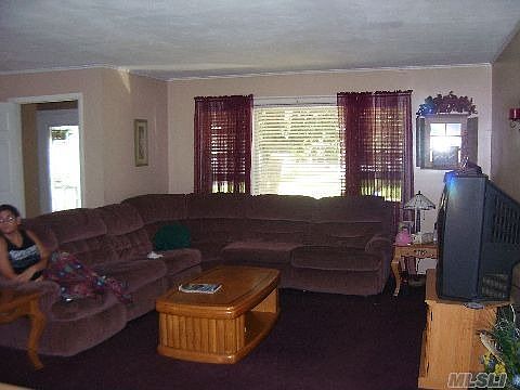 3rd image of 49 Midwood Ave