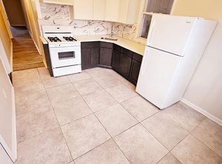 426 S 17th St #1B, Newark, NJ