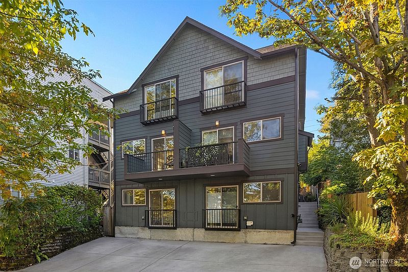2nd image of 218 24th Avenue E #A