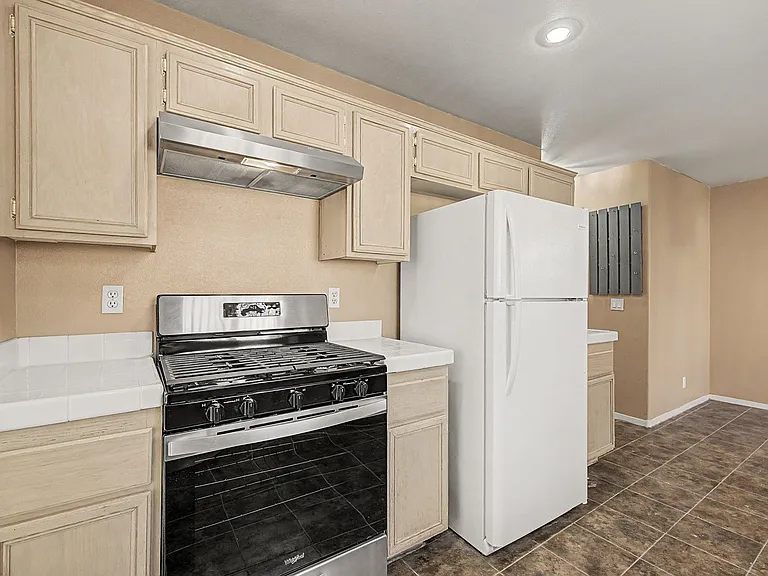 2223 Ramsgate Dr — Photo 9