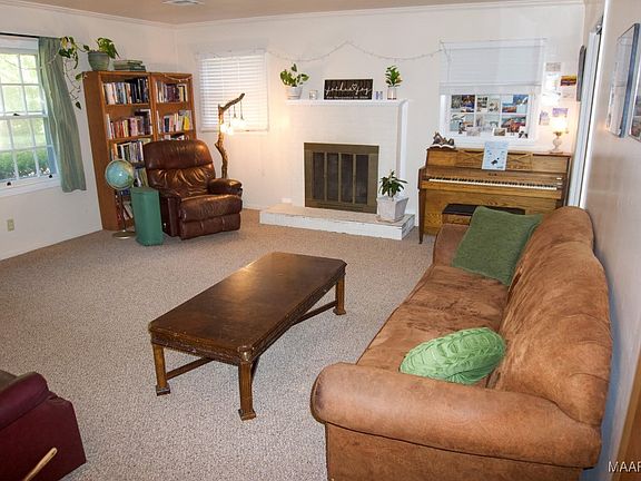 2nd image of 10842 Palomino Dr N