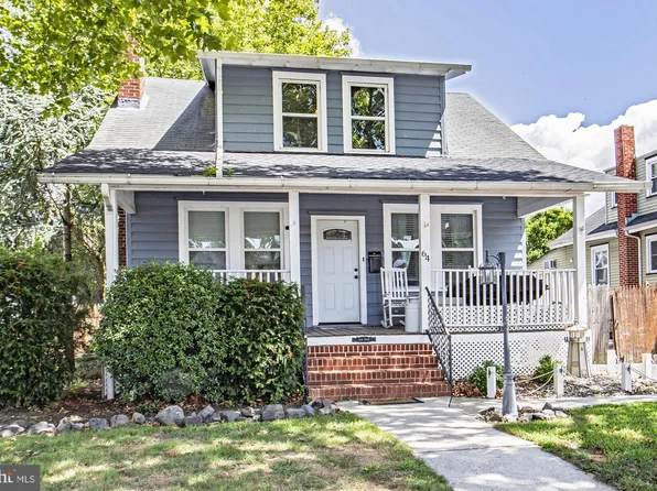 64 Oak St, Pennsville, NJ 08070