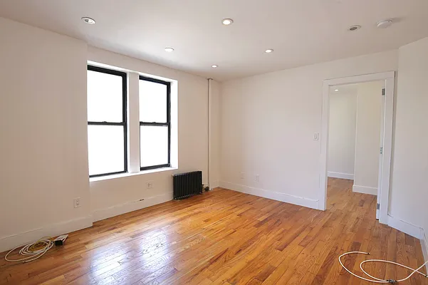 Rented by Vertical Real Estate LLC | media 3