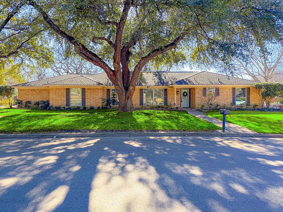 1st image of 2013 Glenwood Cir