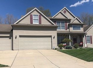 3926 Harrison Creek Ct, Mishawaka, IN 46544