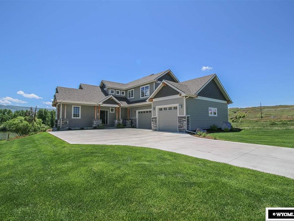 1st image of 6085 River Park Dr