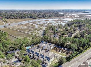 2 Turnbull Ln, Savannah, GA 31410