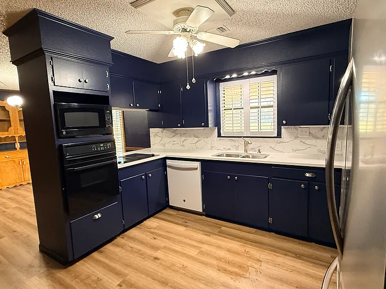 Kitchen 2