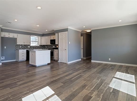 5th image of 3605 Statler Dr