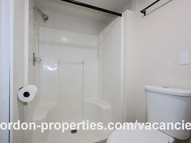 275 S 5th St #B — Photo 16