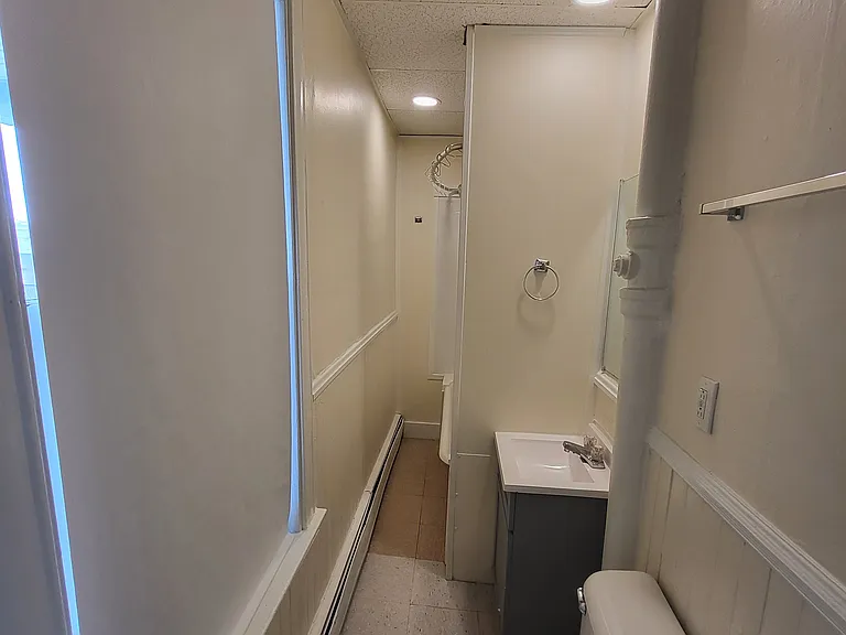 21 Walnut St #8 — Photo 7