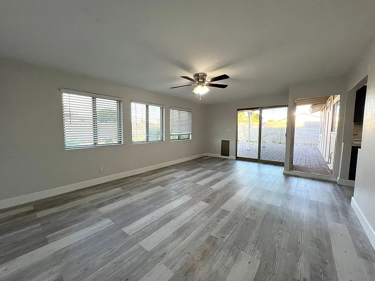 3614 W Tulsa St — Photo 17