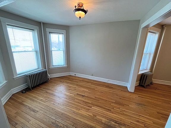 2nd image of 2827 W Fullerton Ave #1