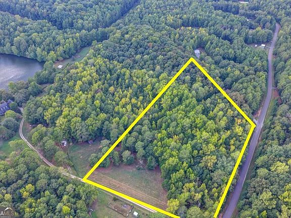 2nd image of 325 Huff Lake Rd