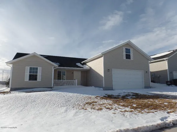 550 Kilkenny Cir, Gillette, WY 82716