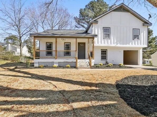 1382 Bennett Rd, Grayson, GA 30017