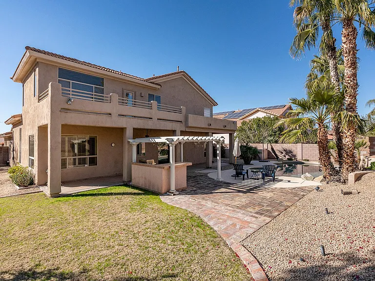 4506 E Robin Ln — Photo 19