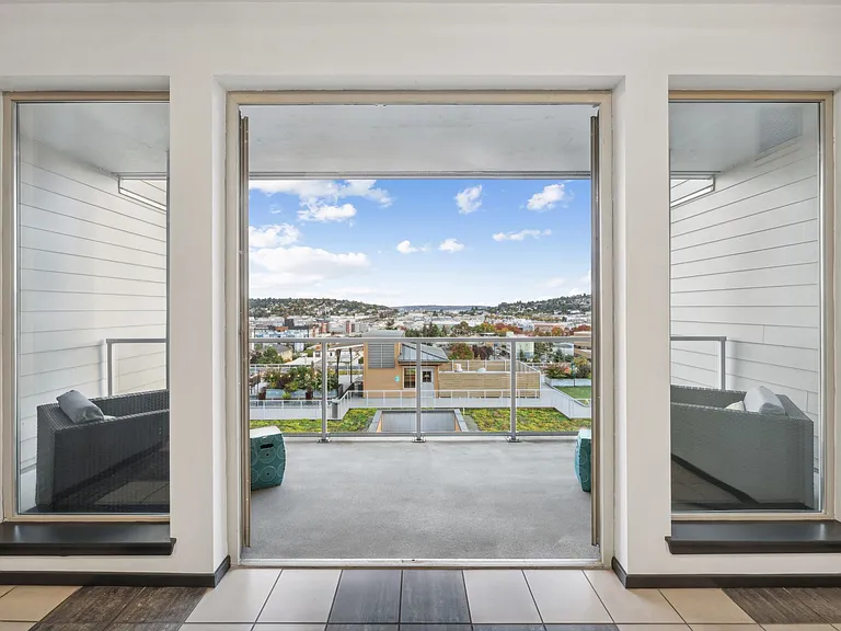 LEVA on Market — Photo 18
