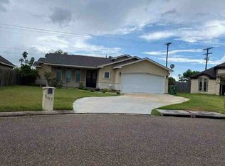 587 Greystone Cir, Alamo, TX 78516