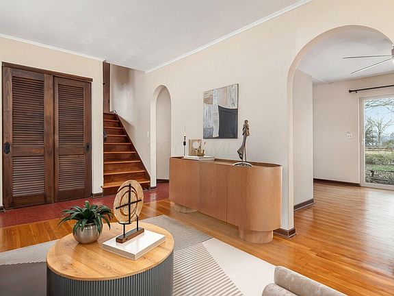 5th image of 8107 Richardson Rd