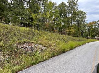 3 Silver Summit Rd, Eureka Springs, AR 72631