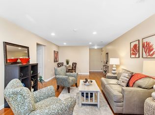 61 Brian Dr APT B, Stoughton, MA 02072