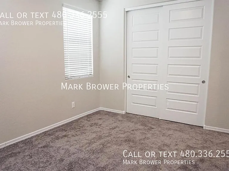 3878 E Oxford Ln — Photo 11