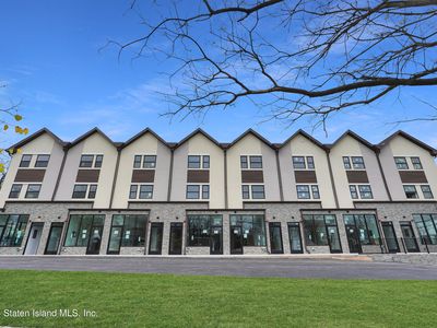 105 Fingerboard Rd, Staten Island, NY, 10305