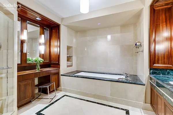 Rented by Sotheby's International Realty | media 31