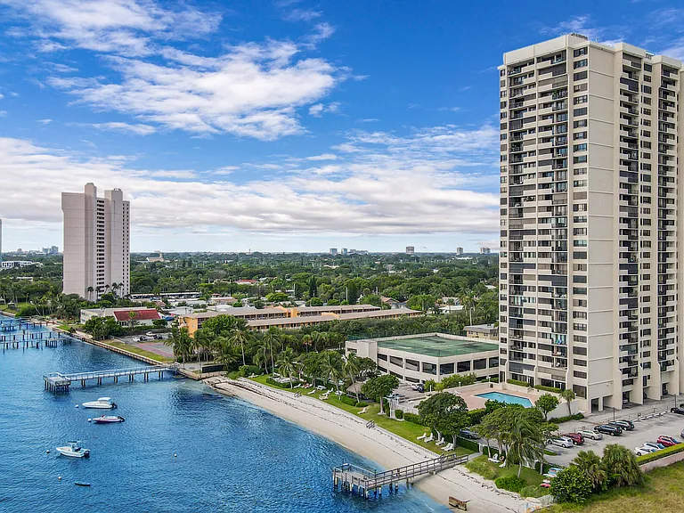 5600 N Flagler Dr #1001 — Photo 31