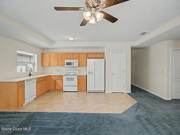 5th image of 5636 Andrea St