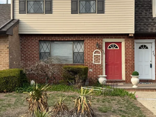 628 Ezara Court, Brick, NJ 08724