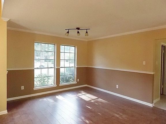 4th image of 28814 Pine Forest Dr