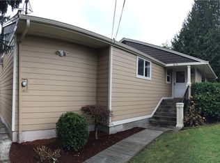 419 SW 182nd St, Normandy Park, WA 98166