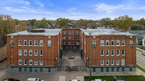 2199 Lansing St Photo 1