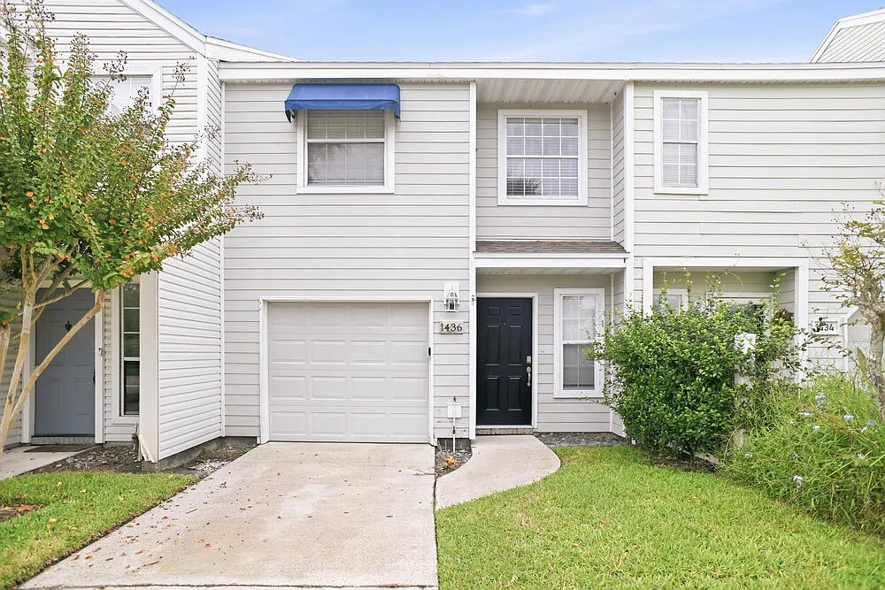 2 bed, 2.5 bath, 1534 sqft, $2,375 — Photo 1
